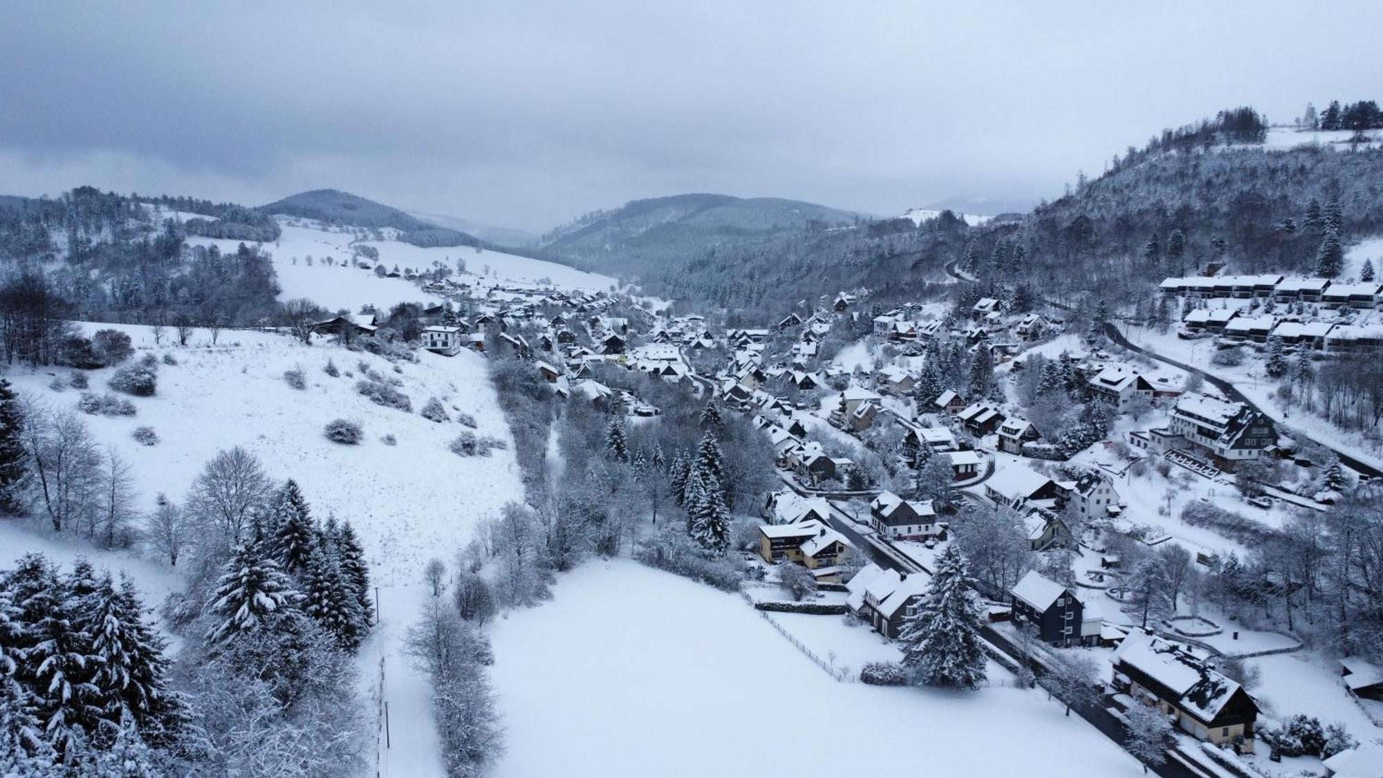 Ferienwohnung Up Willingen-Schwalefeld ヴィリンゲン エクステリア 写真
